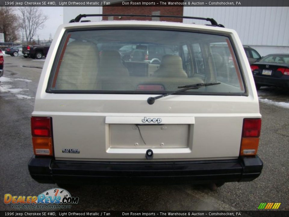 1996 Jeep Cherokee SE 4WD Light Driftwood Metallic / Tan Photo #9