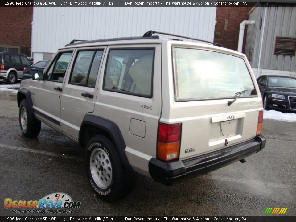 1996 Jeep Cherokee SE 4WD Light Driftwood Metallic / Tan Photo #10