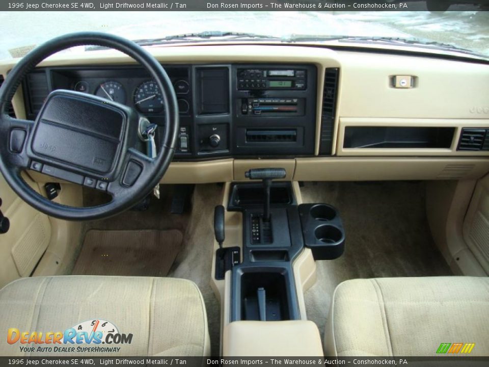 Dashboard of 1996 Jeep Cherokee SE 4WD Photo #25