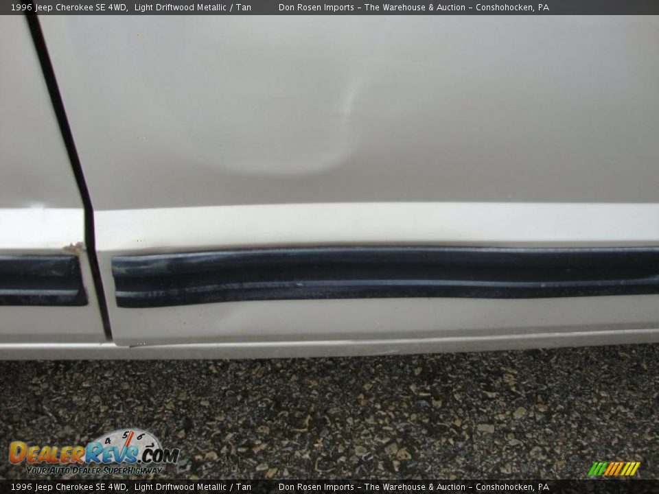1996 Jeep Cherokee SE 4WD Light Driftwood Metallic / Tan Photo #31