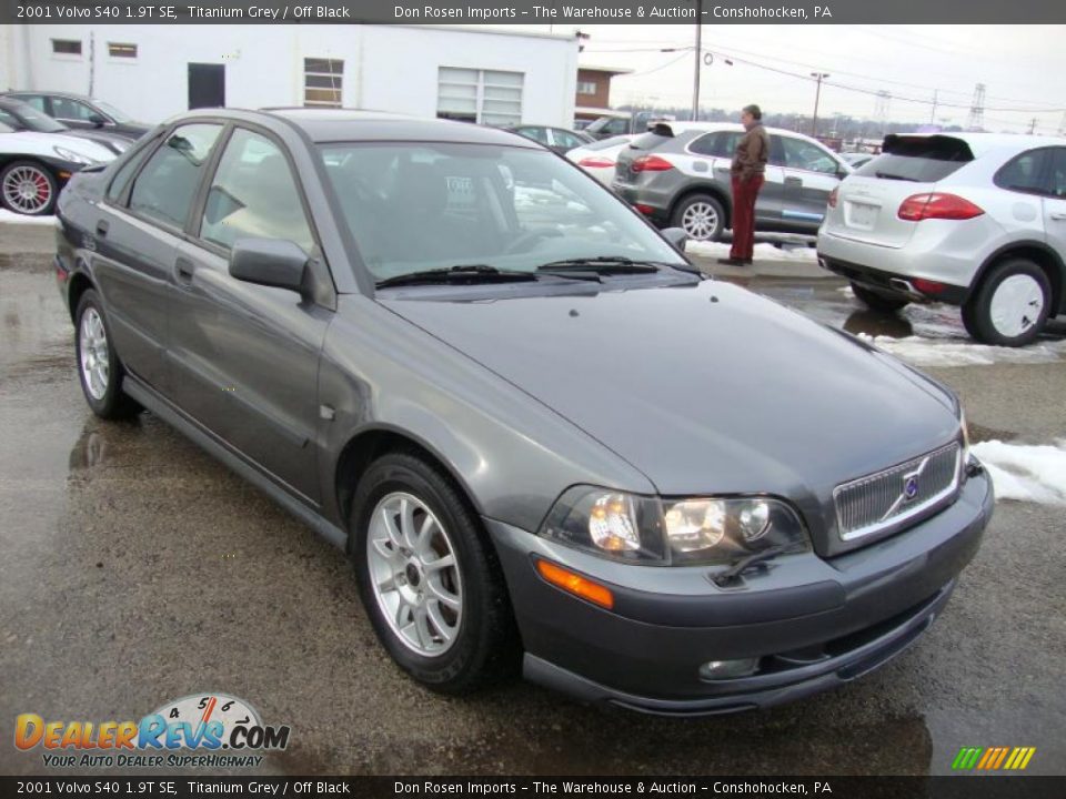 2001 Volvo S40 1.9T SE Titanium Grey / Off Black Photo #4