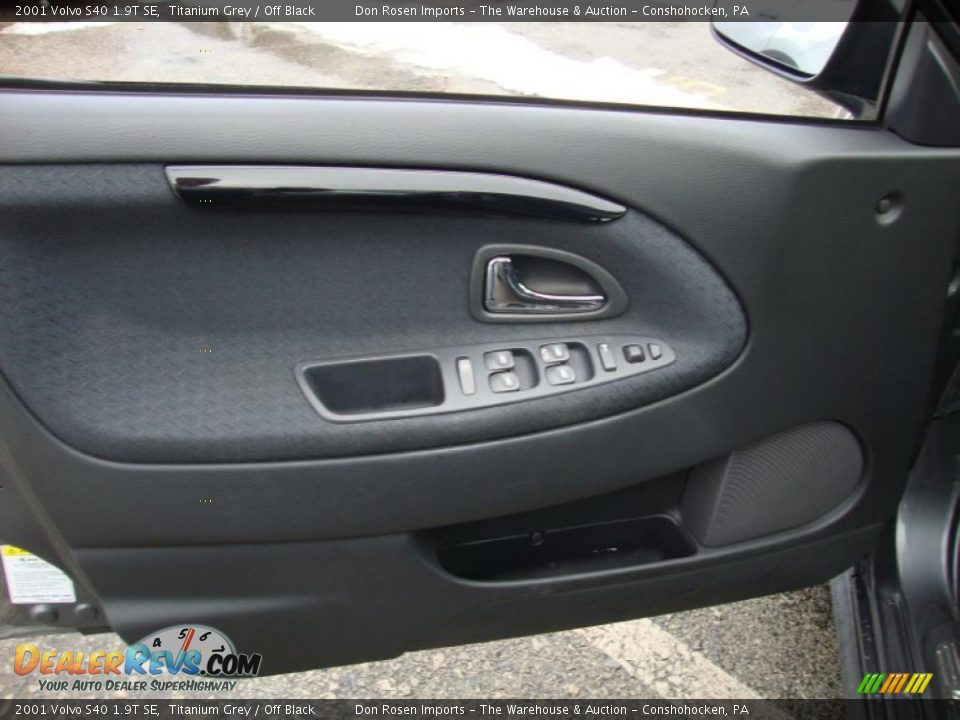 2001 Volvo S40 1.9T SE Titanium Grey / Off Black Photo #14