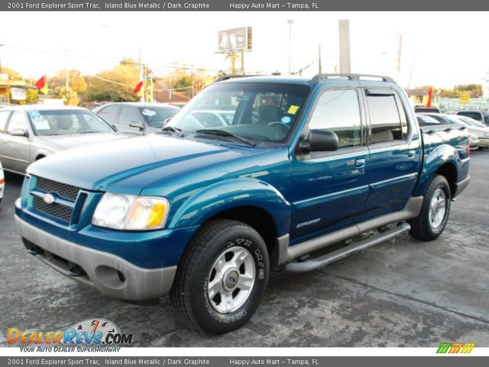 Front 3/4 View of 2001 Ford Explorer Sport Trac  Photo #2