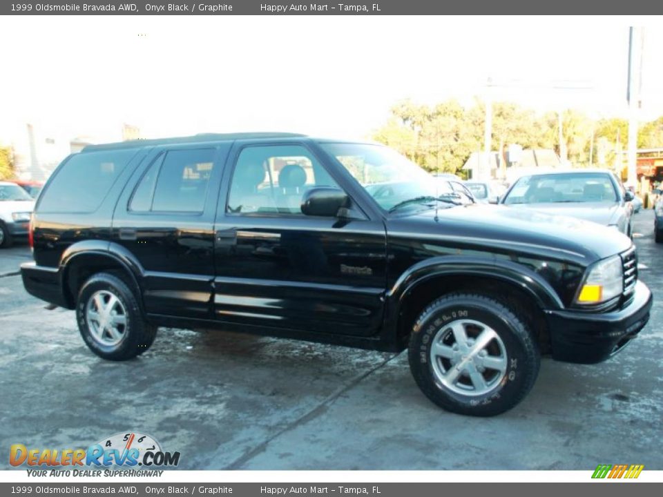 1999 Oldsmobile Bravada AWD Onyx Black / Graphite Photo #2