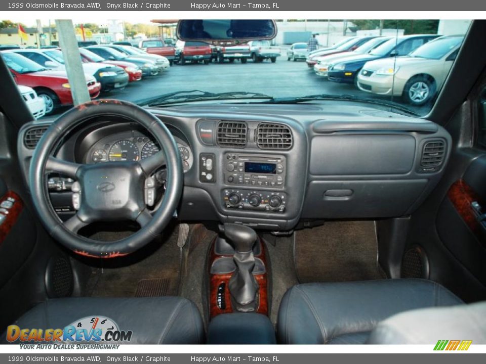 1999 Oldsmobile Bravada AWD Onyx Black / Graphite Photo #10