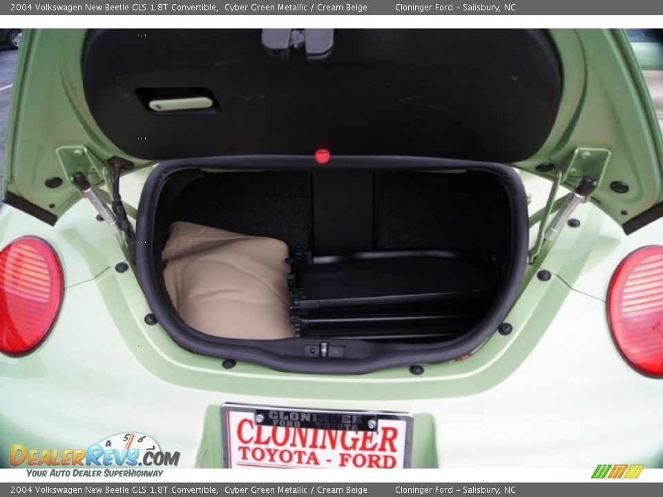 2004 Volkswagen New Beetle GLS 1.8T Convertible Cyber Green Metallic / Cream Beige Photo #10