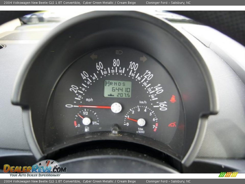2004 Volkswagen New Beetle GLS 1.8T Convertible Gauges Photo #23