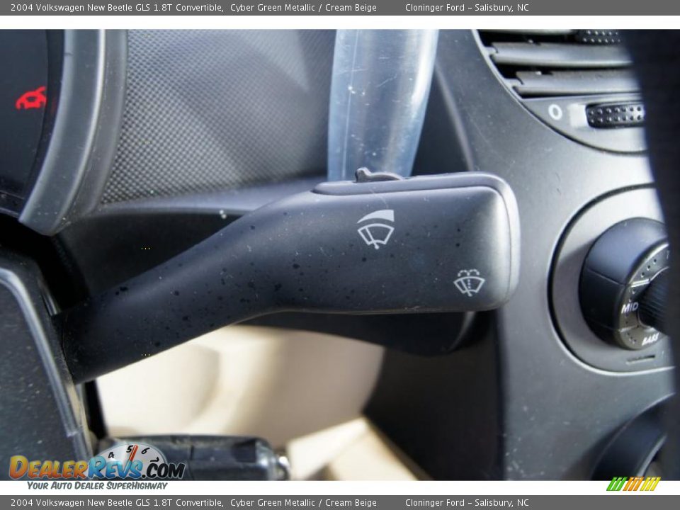 2004 Volkswagen New Beetle GLS 1.8T Convertible Cyber Green Metallic / Cream Beige Photo #25