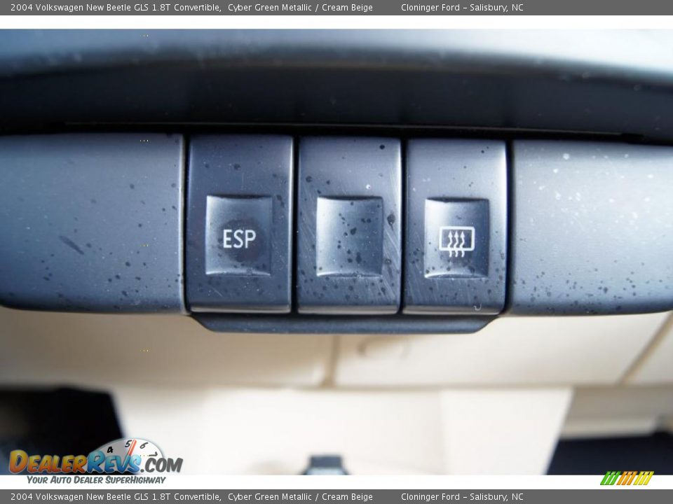 2004 Volkswagen New Beetle GLS 1.8T Convertible Cyber Green Metallic / Cream Beige Photo #31
