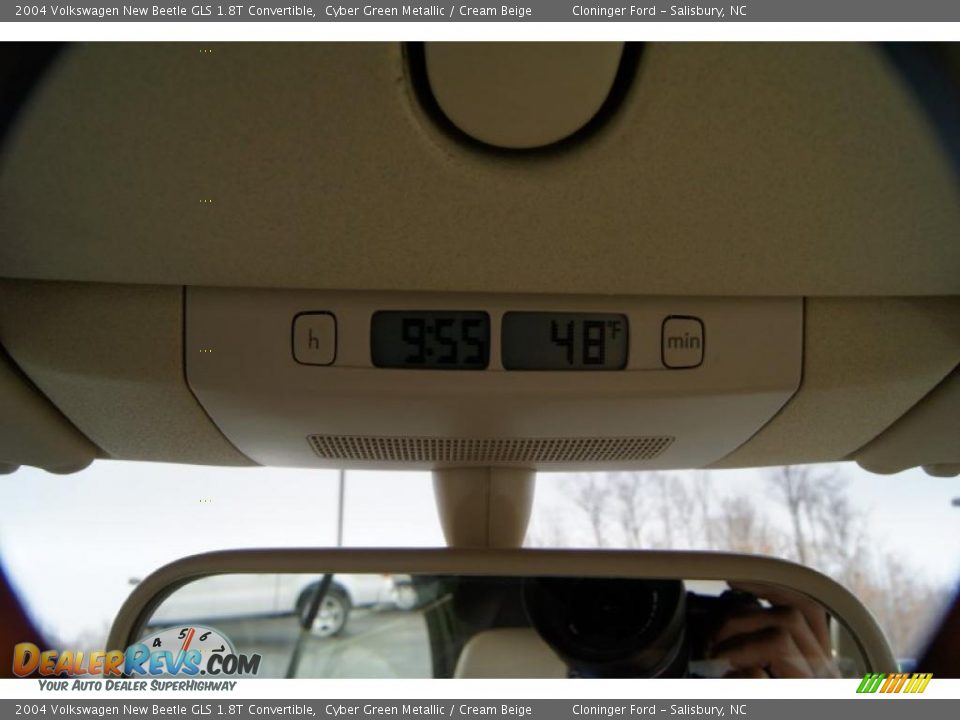 2004 Volkswagen New Beetle GLS 1.8T Convertible Cyber Green Metallic / Cream Beige Photo #34