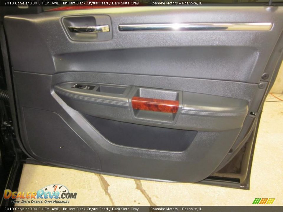 Door Panel of 2010 Chrysler 300 C HEMI AWD Photo #25