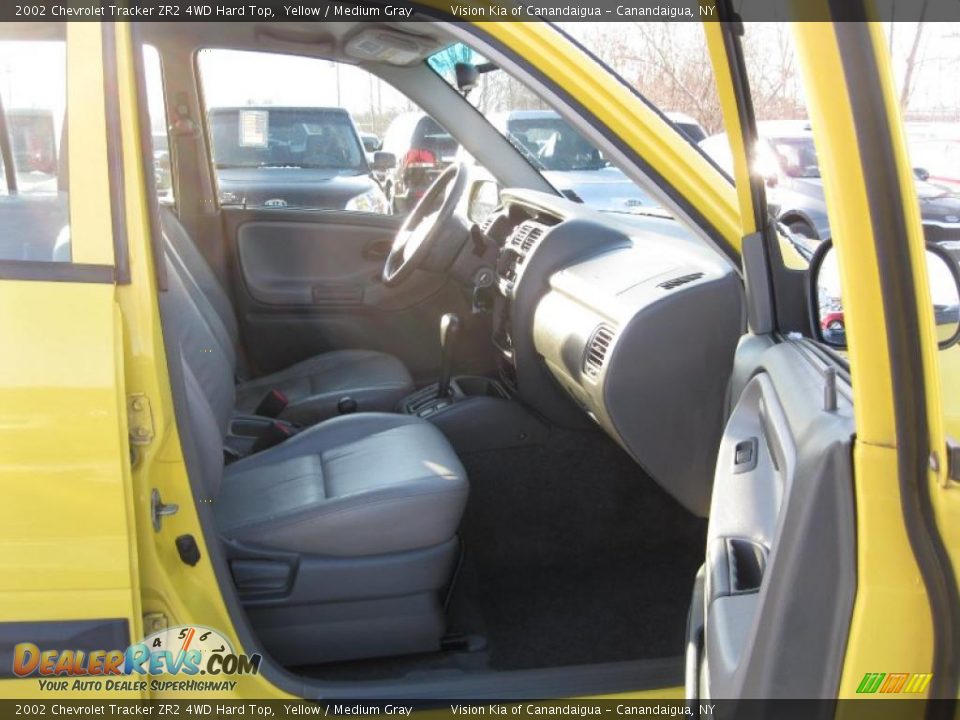 Medium Gray Interior - 2002 Chevrolet Tracker ZR2 4WD Hard Top Photo #16