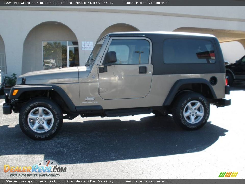 2004 Jeep Wrangler Unlimited 4x4 Light Khaki Metallic / Dark Slate Gray Photo #1