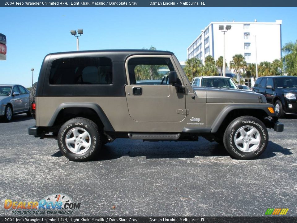 2004 Jeep Wrangler Unlimited 4x4 Light Khaki Metallic / Dark Slate Gray Photo #5