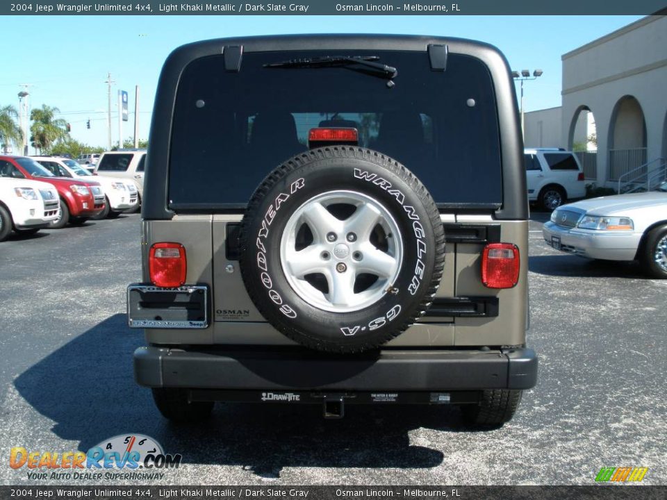 2004 Jeep Wrangler Unlimited 4x4 Light Khaki Metallic / Dark Slate Gray Photo #6