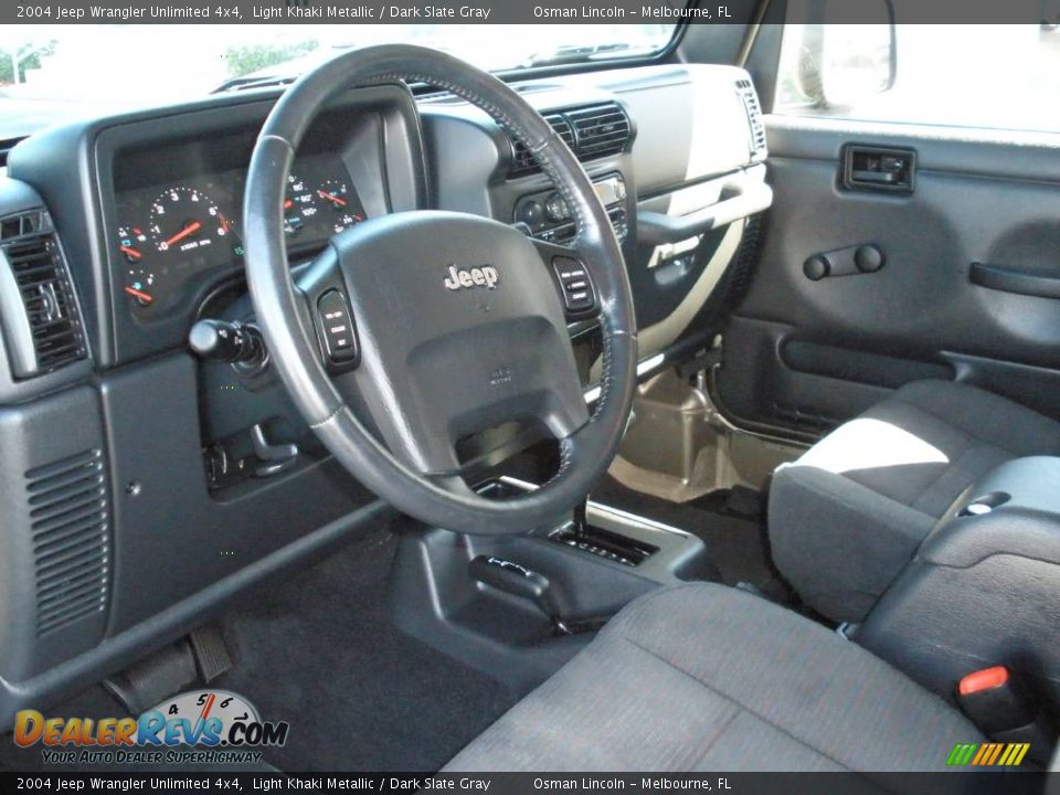 2004 Jeep Wrangler Unlimited 4x4 Light Khaki Metallic / Dark Slate Gray Photo #9