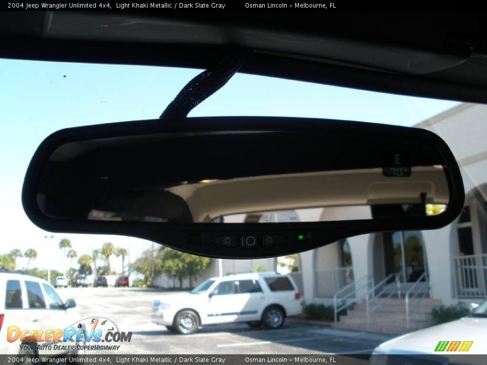 2004 Jeep Wrangler Unlimited 4x4 Light Khaki Metallic / Dark Slate Gray Photo #10