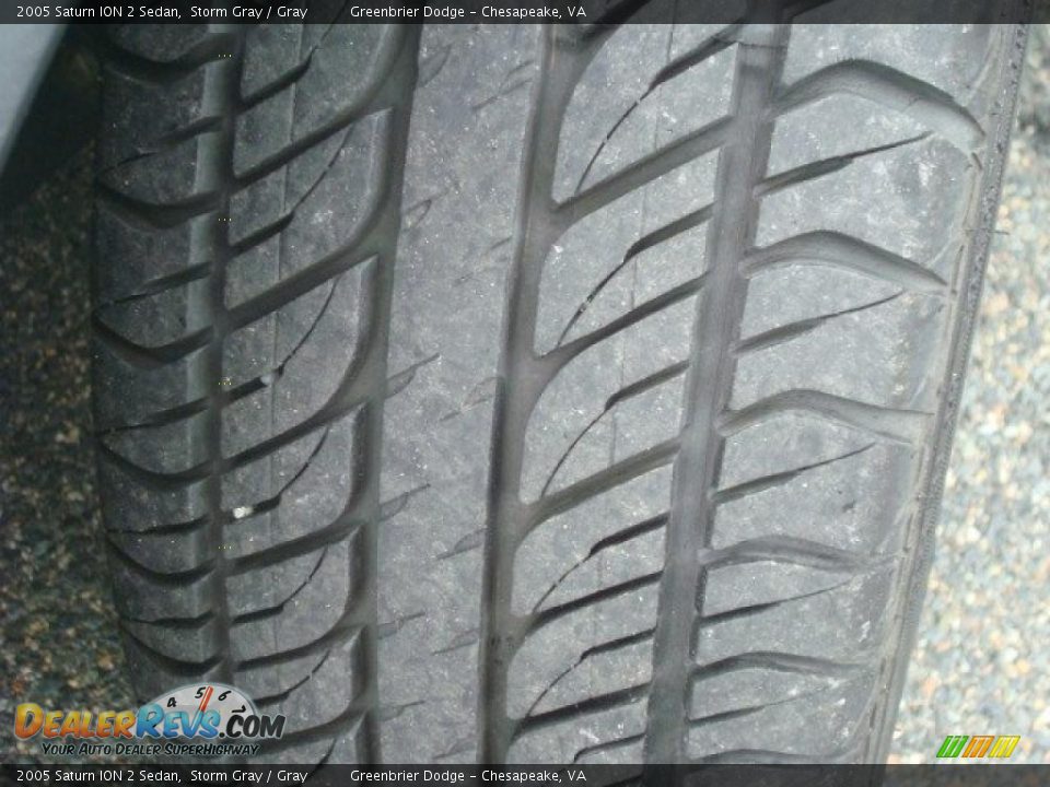 2005 Saturn ION 2 Sedan Storm Gray / Gray Photo #17