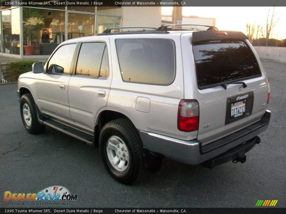 1996 Toyota 4Runner SR5 Desert Dune Metallic / Beige Photo #5
