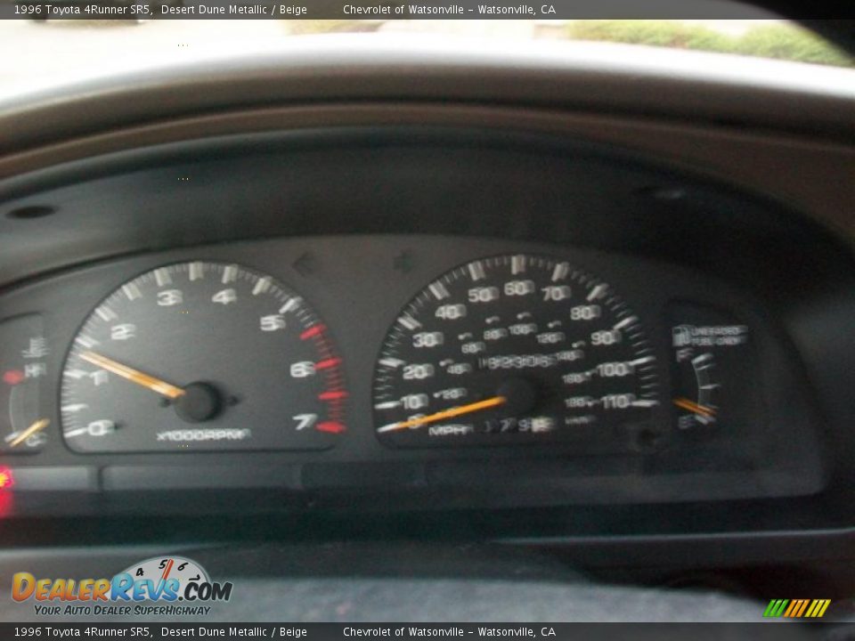 1996 Toyota 4Runner SR5 Desert Dune Metallic / Beige Photo #13