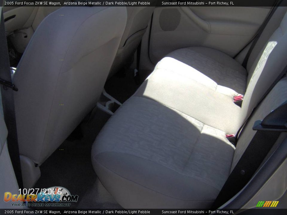 2005 Ford Focus ZXW SE Wagon Arizona Beige Metallic / Dark Pebble/Light Pebble Photo #19