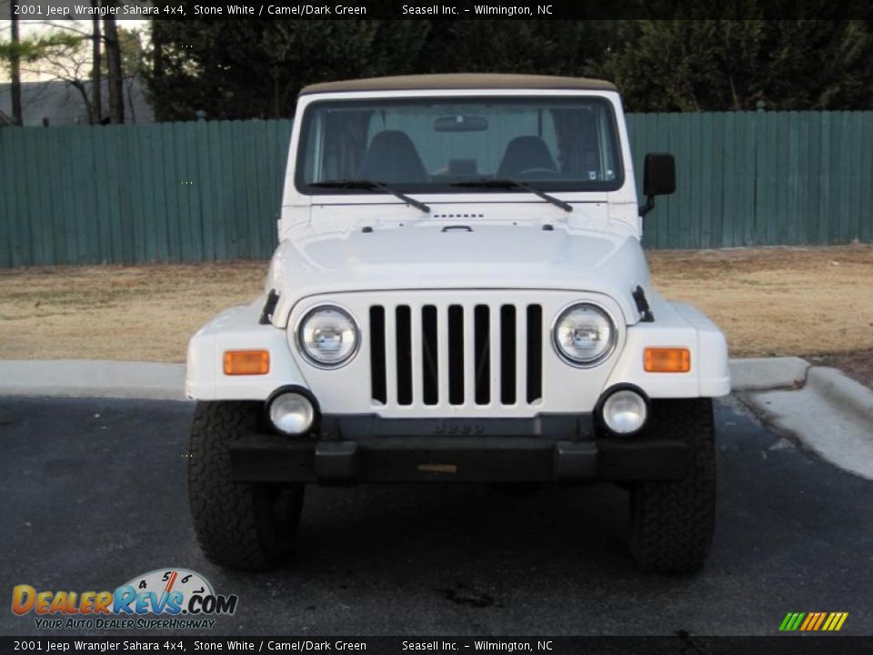 2001 Jeep Wrangler Sahara 4x4 Stone White / Camel/Dark Green Photo #17