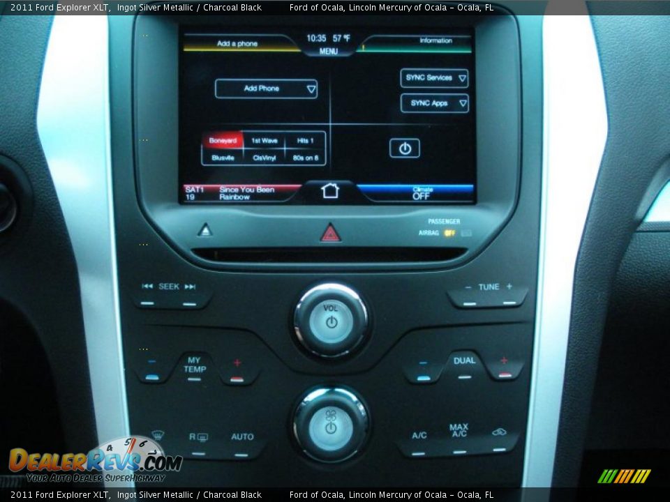 Controls of 2011 Ford Explorer XLT Photo #10