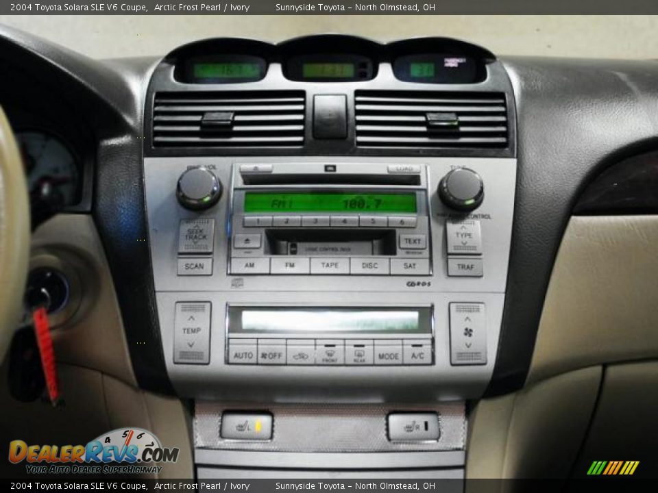 Controls of 2004 Toyota Solara SLE V6 Coupe Photo #14