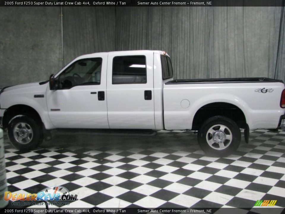 2005 Ford F250 Super Duty Lariat Crew Cab 4x4 Oxford White / Tan Photo #1
