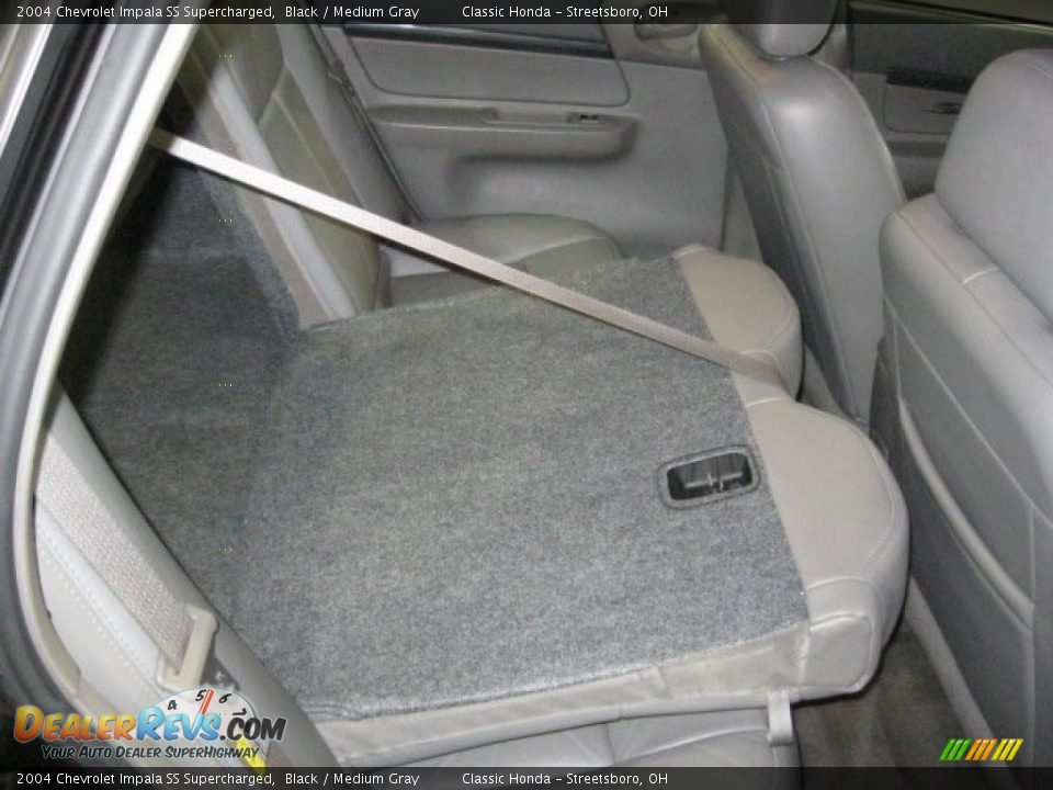 Medium Gray Interior - 2004 Chevrolet Impala SS Supercharged Photo #13