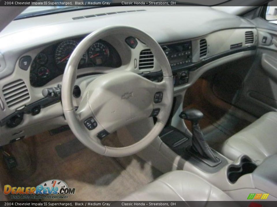 Medium Gray Interior - 2004 Chevrolet Impala SS Supercharged Photo #21