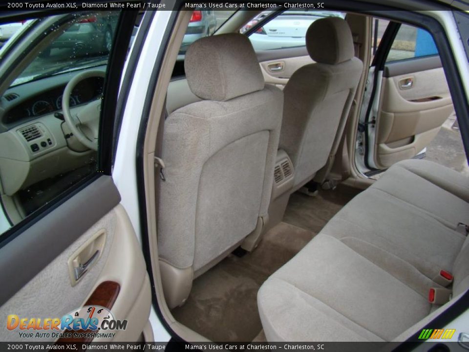 2000 Toyota Avalon XLS Diamond White Pearl / Taupe Photo #12