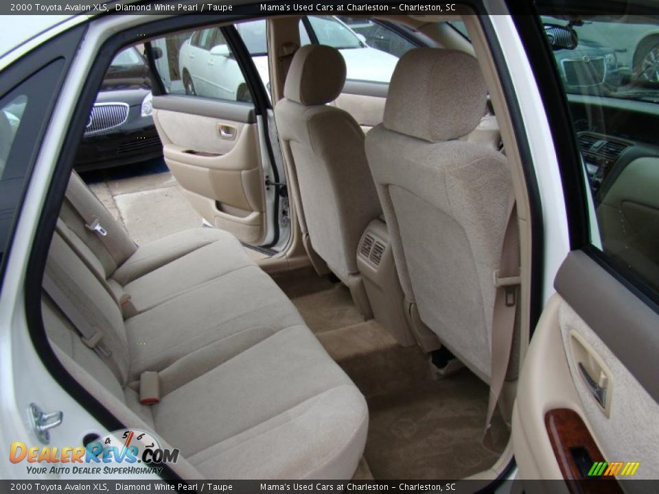 2000 Toyota Avalon XLS Diamond White Pearl / Taupe Photo #15