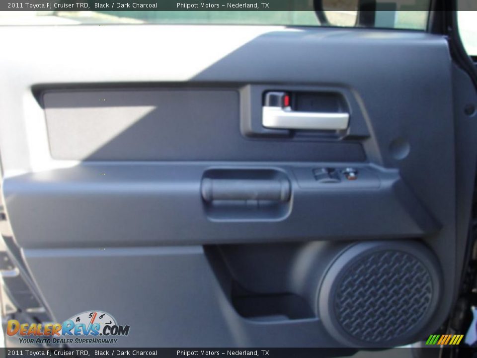 2011 Toyota FJ Cruiser TRD Black / Dark Charcoal Photo #24