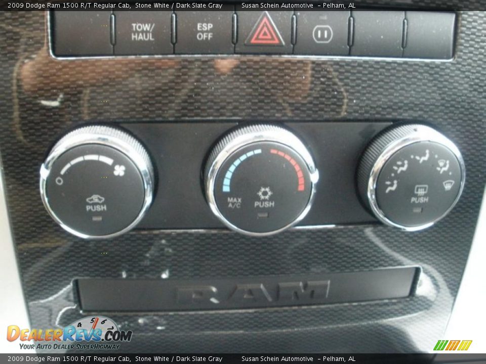 Controls of 2009 Dodge Ram 1500 R/T Regular Cab Photo #20