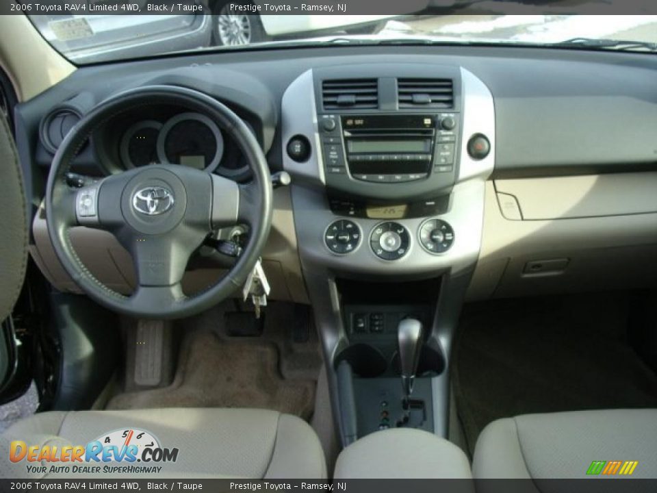 2006 Toyota RAV4 Limited 4WD Black / Taupe Photo #9