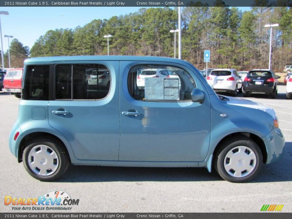 Carribean blue nissan cube #2