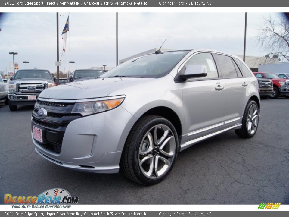 Front 3/4 View of 2011 Ford Edge Sport Photo #6