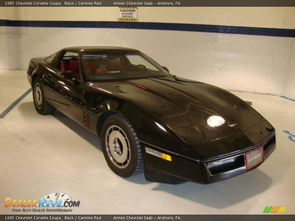 Front 3/4 View of 1985 Chevrolet Corvette Coupe Photo #5