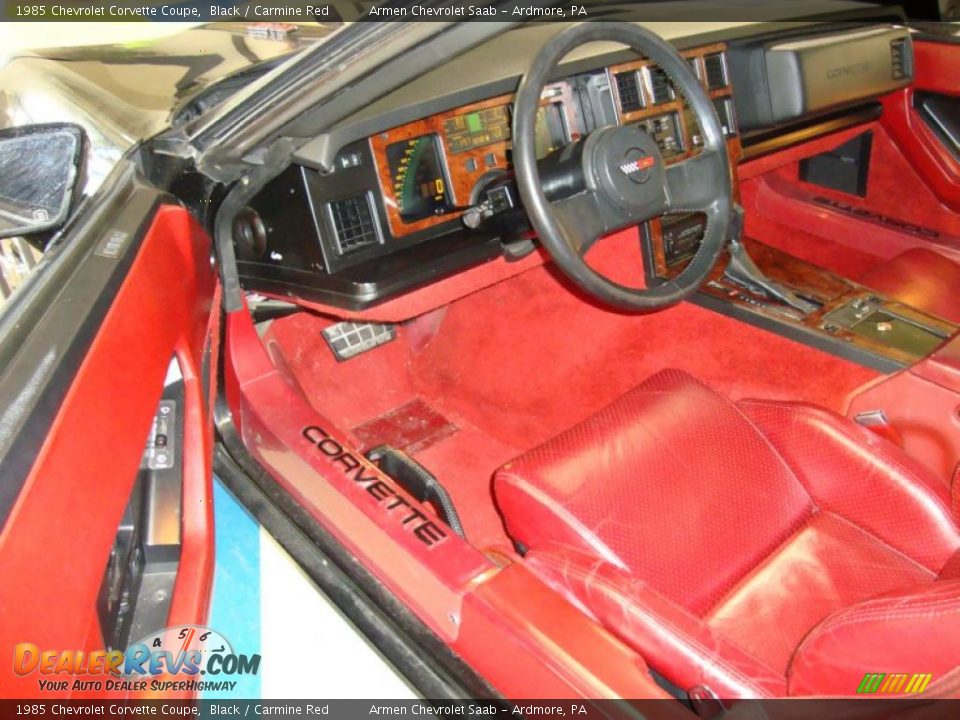 Dashboard of 1985 Chevrolet Corvette Coupe Photo #13