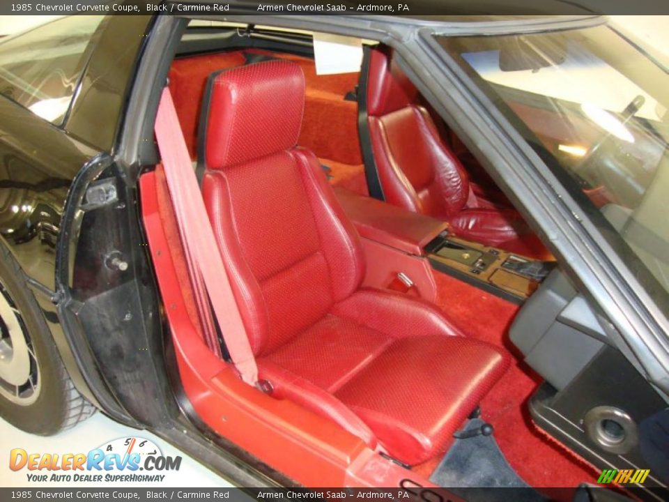 Carmine Red Interior - 1985 Chevrolet Corvette Coupe Photo #21