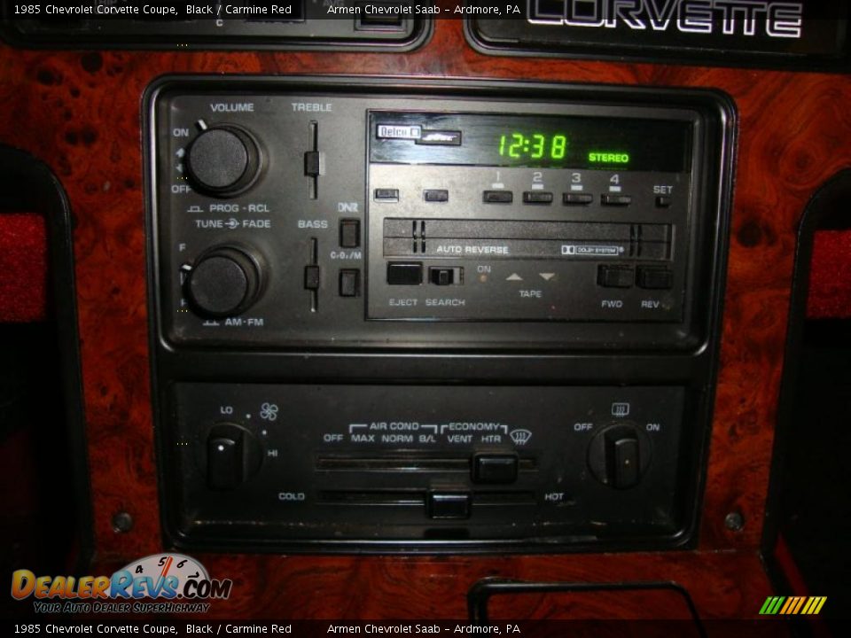 Controls of 1985 Chevrolet Corvette Coupe Photo #31