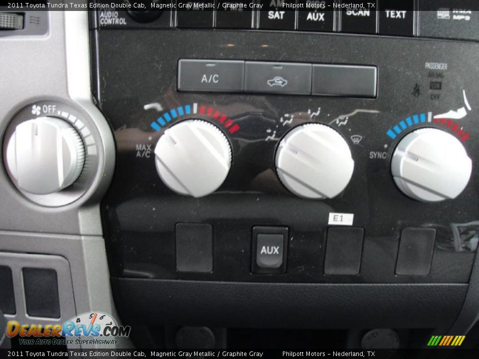 Controls of 2011 Toyota Tundra Texas Edition Double Cab Photo #28