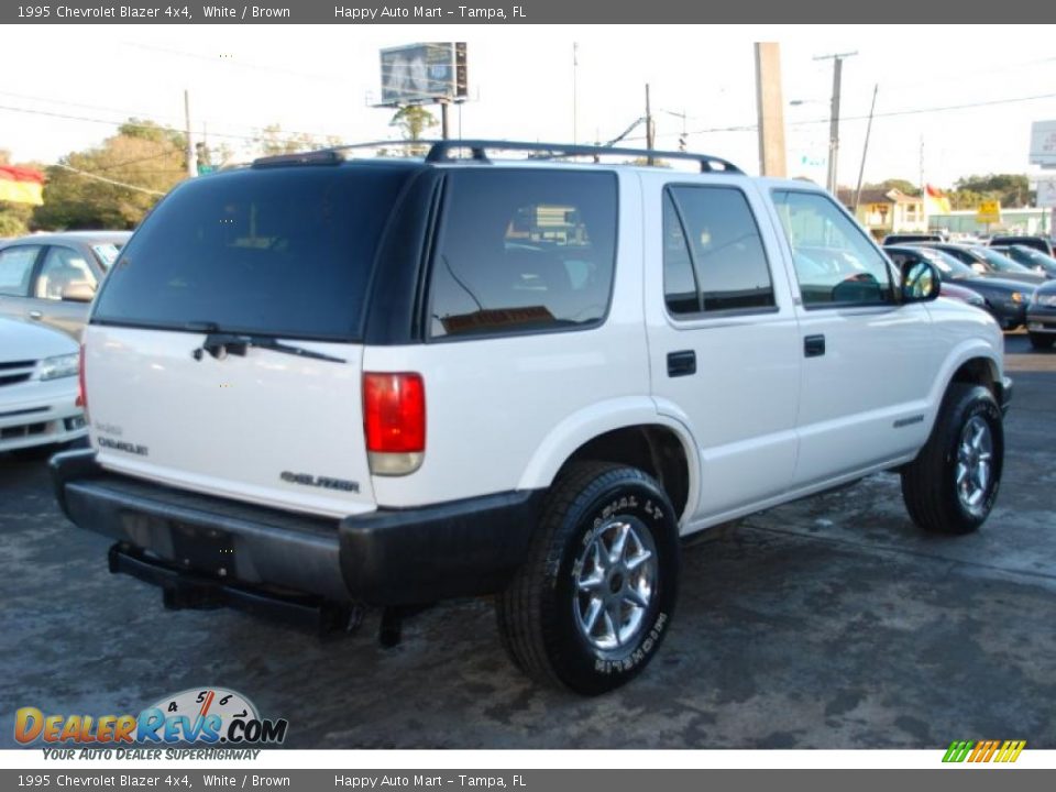 1995 Chevrolet Blazer 4x4 White / Brown Photo #8