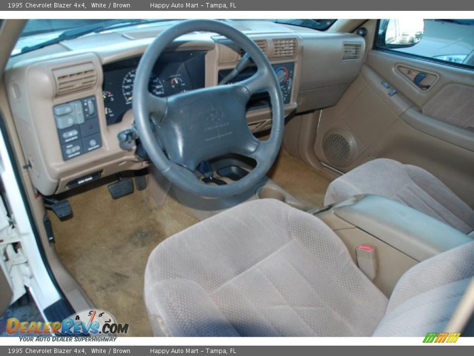 1995 Chevrolet Blazer 4x4 White / Brown Photo #10