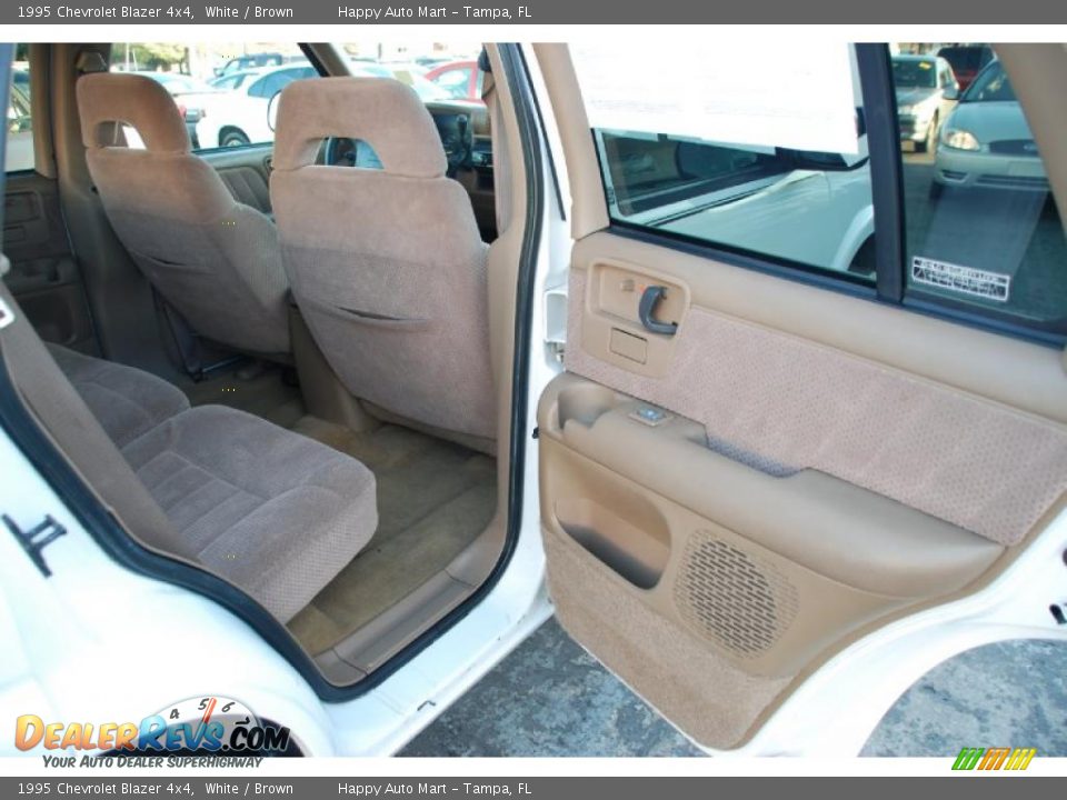 1995 Chevrolet Blazer 4x4 White / Brown Photo #22