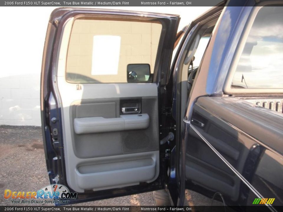 2006 Ford F150 XLT SuperCrew True Blue Metallic / Medium/Dark Flint Photo #16
