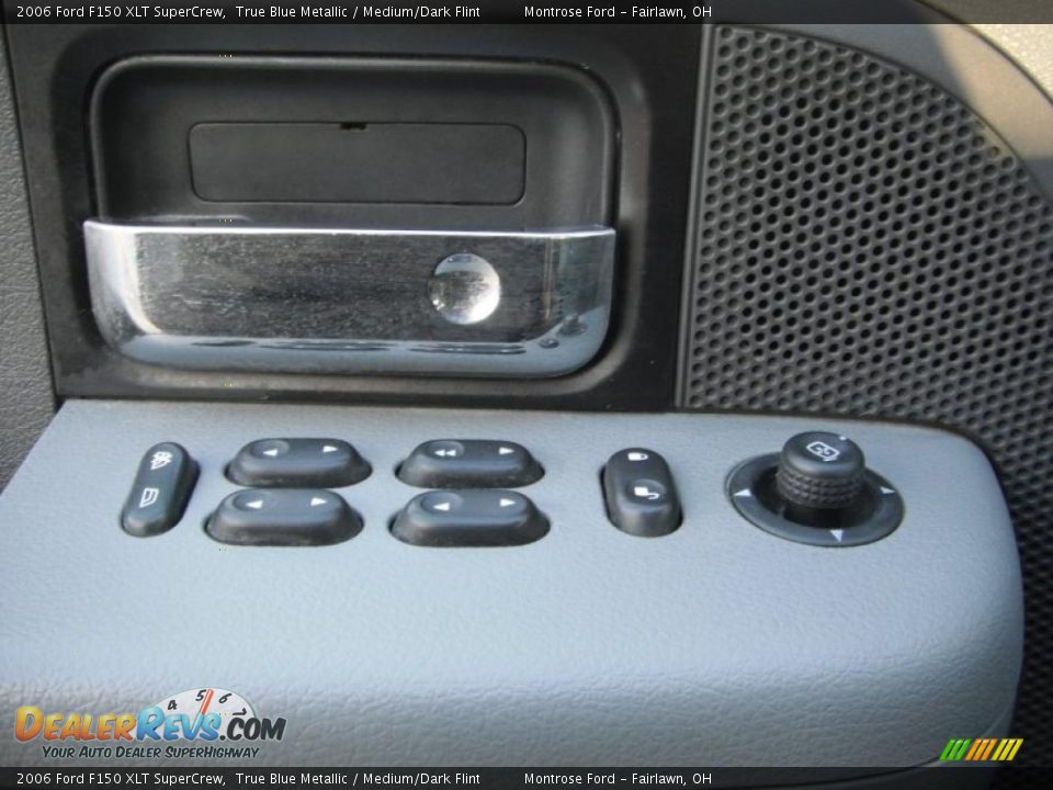 2006 Ford F150 XLT SuperCrew True Blue Metallic / Medium/Dark Flint Photo #17