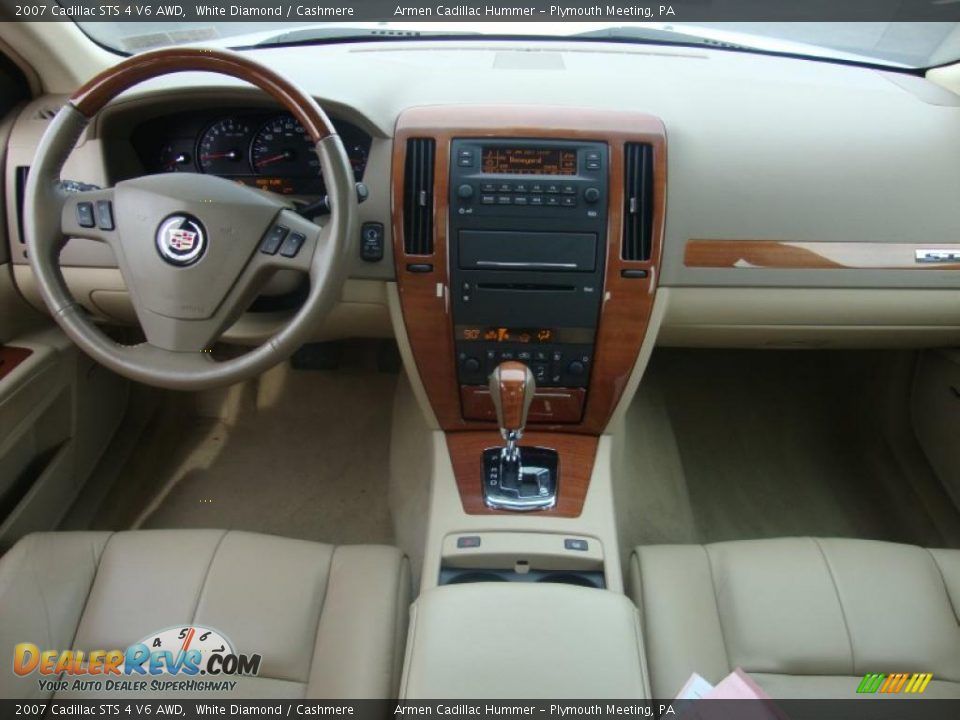 2007 Cadillac STS 4 V6 AWD White Diamond / Cashmere Photo #27