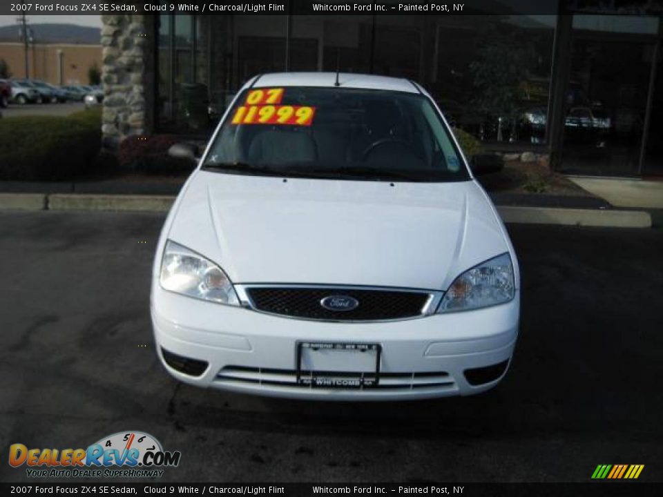 2007 Ford Focus ZX4 SE Sedan Cloud 9 White / Charcoal/Light Flint Photo #2